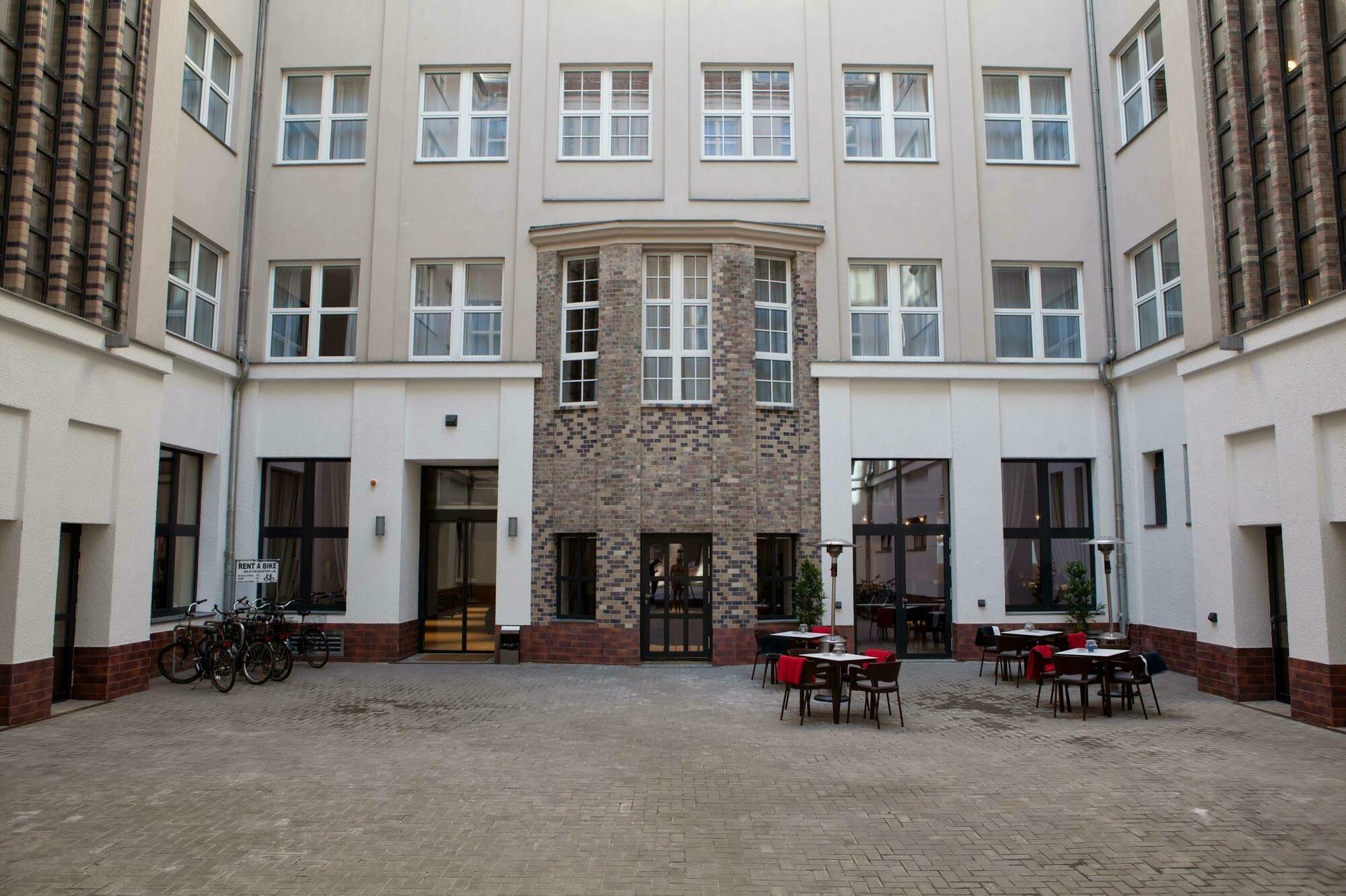 Catalonia Berlin Mitte Hotel Екстериор снимка
